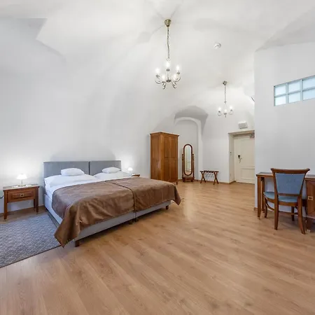 Отель Kastiel Lodomeria Manor House 3*