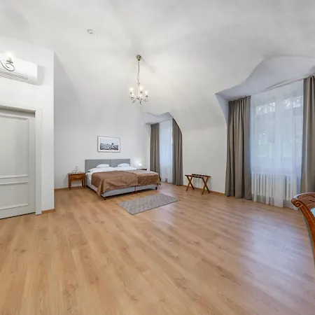 Kastiel Lodomeria Manor House Lučenec