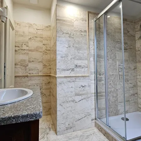 Отель Kastiel Lodomeria Manor House Лученец